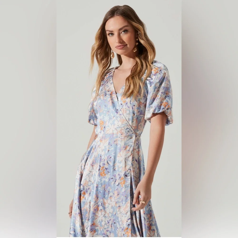 NWT ASTR Satin Floral Wrap Midi Dress XS Asymmetrical Sleeves Wedding Guest - Picture 4 of 16